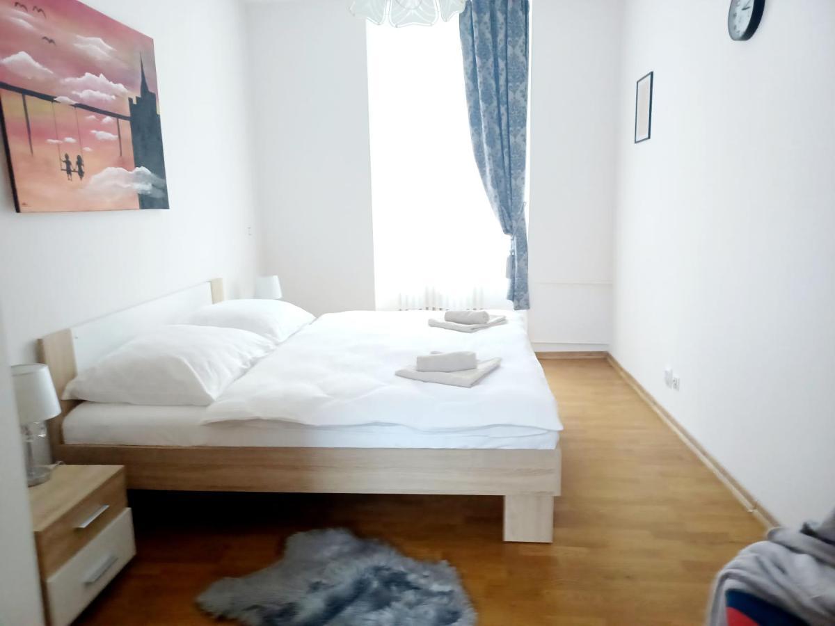 Apartment Hlavni มาเรียอานซเกลาซนี ภายนอก รูปภาพ