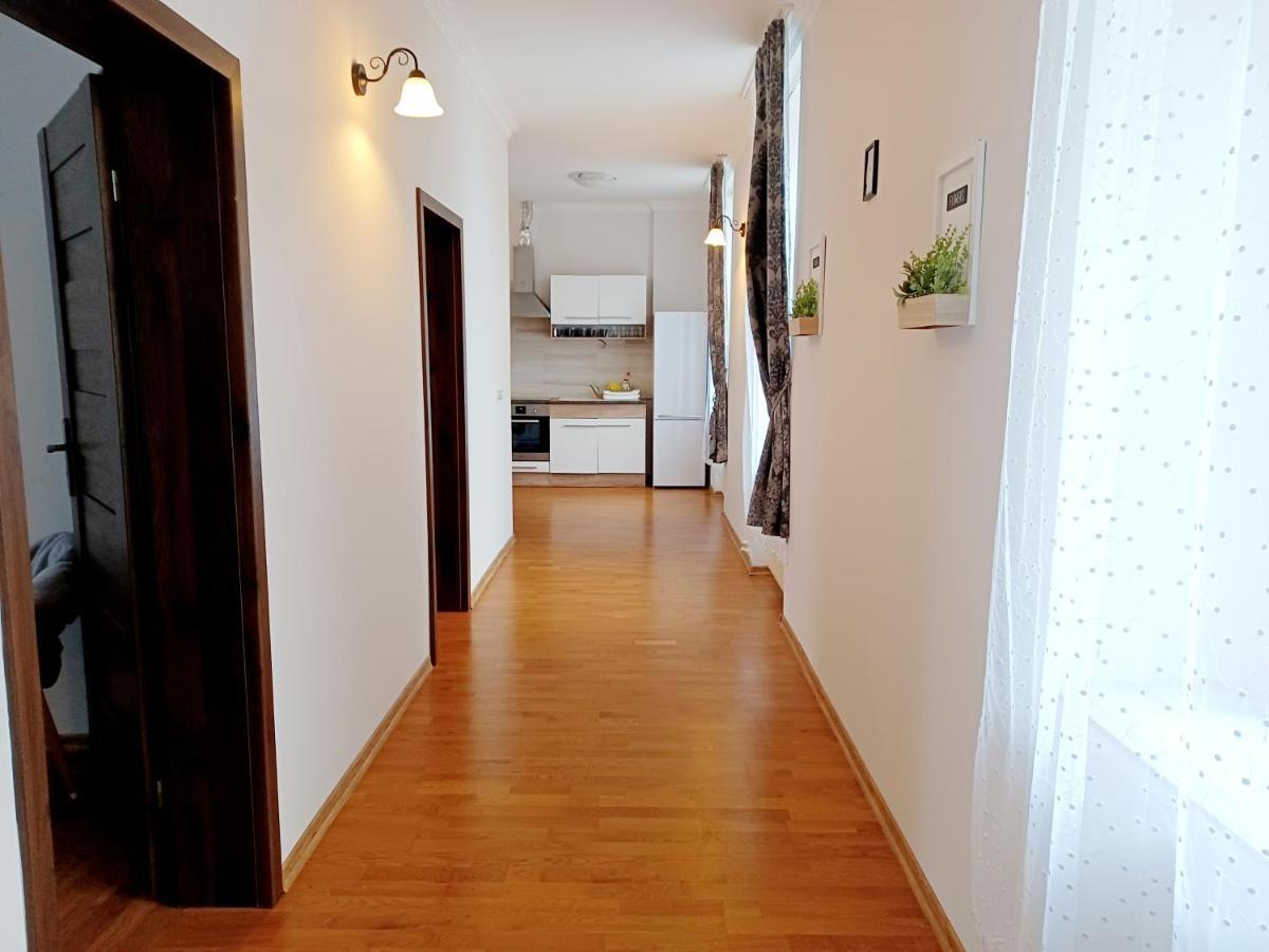 Apartment Hlavni มาเรียอานซเกลาซนี ภายนอก รูปภาพ