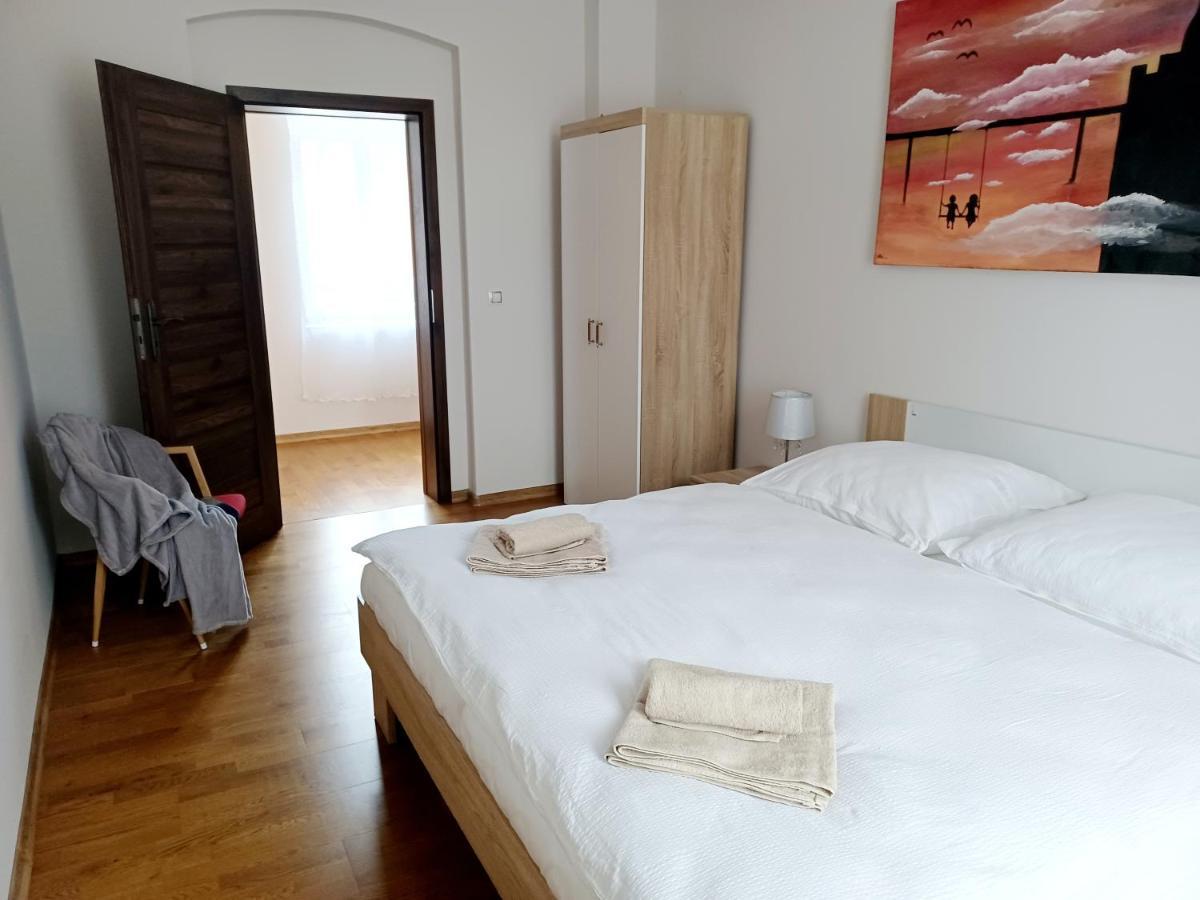Apartment Hlavni มาเรียอานซเกลาซนี ภายนอก รูปภาพ