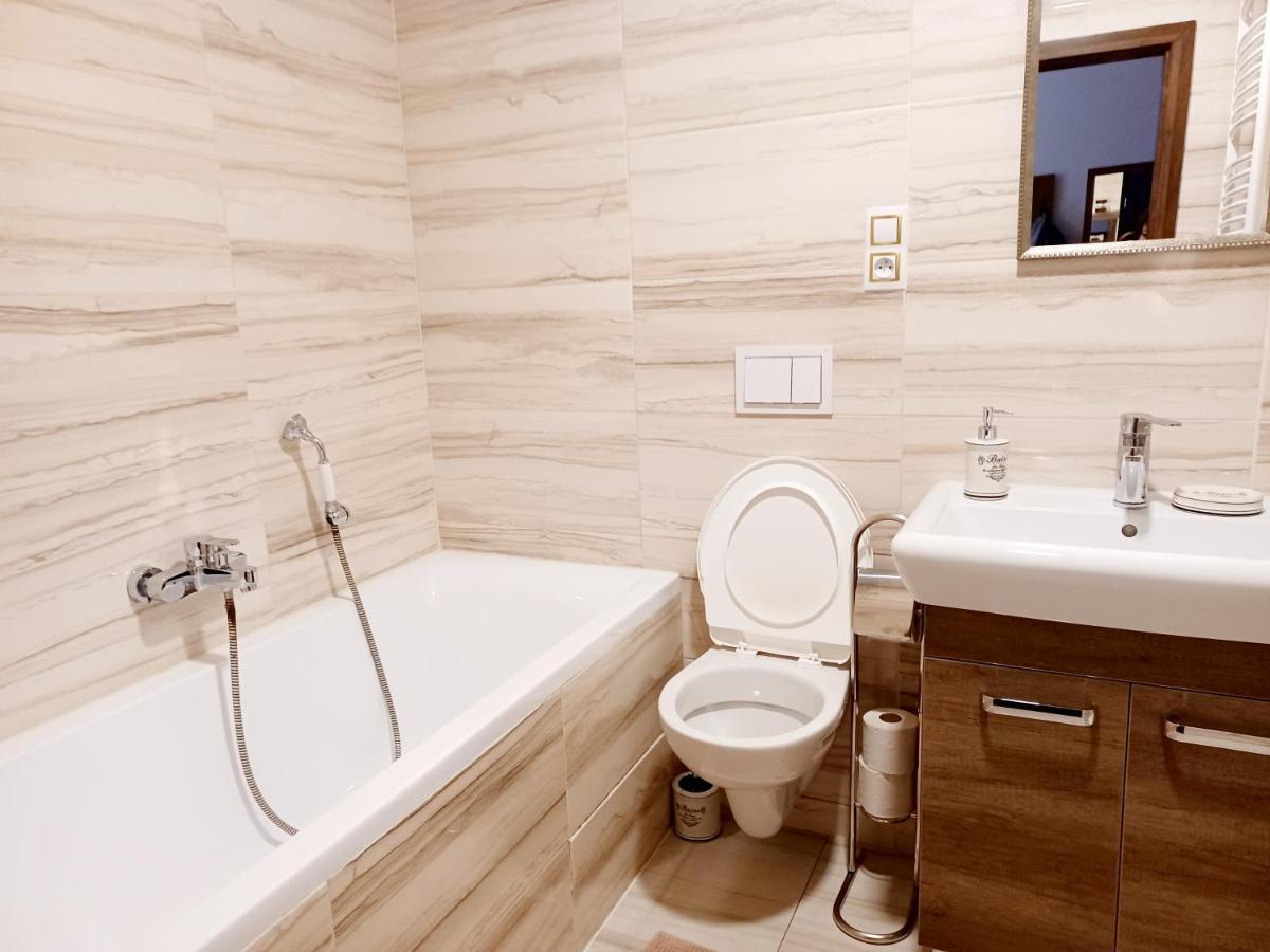 Apartment Hlavni มาเรียอานซเกลาซนี ภายนอก รูปภาพ